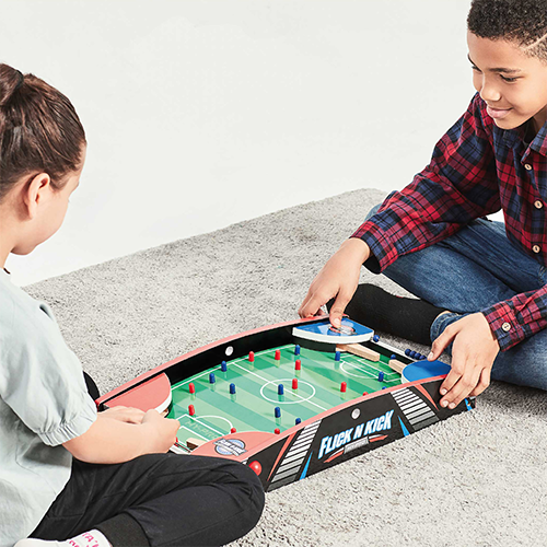 Wooden & Plastic Mini Soccer/Football Table Game. Red Blue Teams, Green Pitch. 